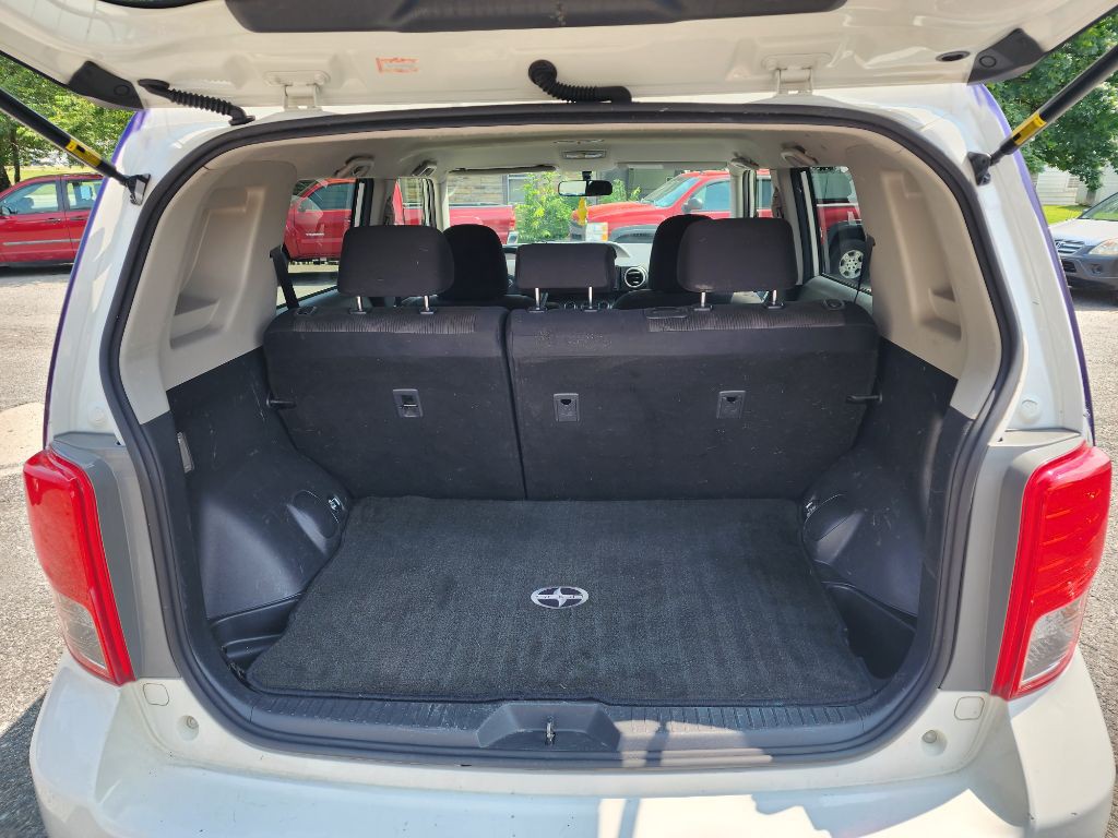 2015 Scion xB Image 13