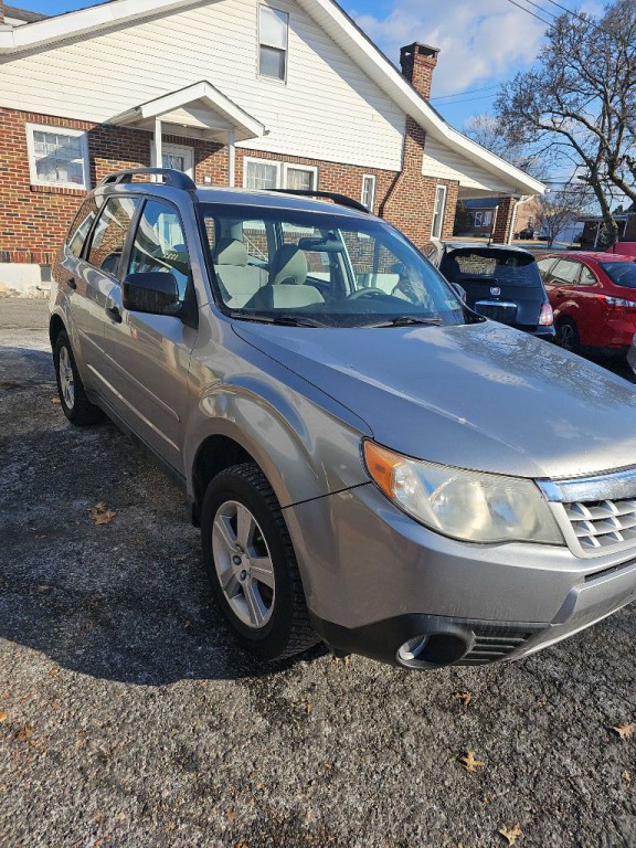 2011 Subaru Forester Image 12