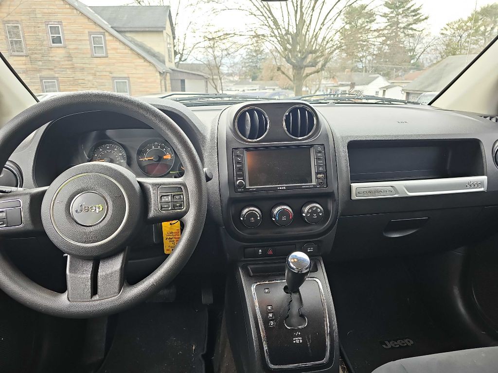 2016 Jeep Compass Image 9