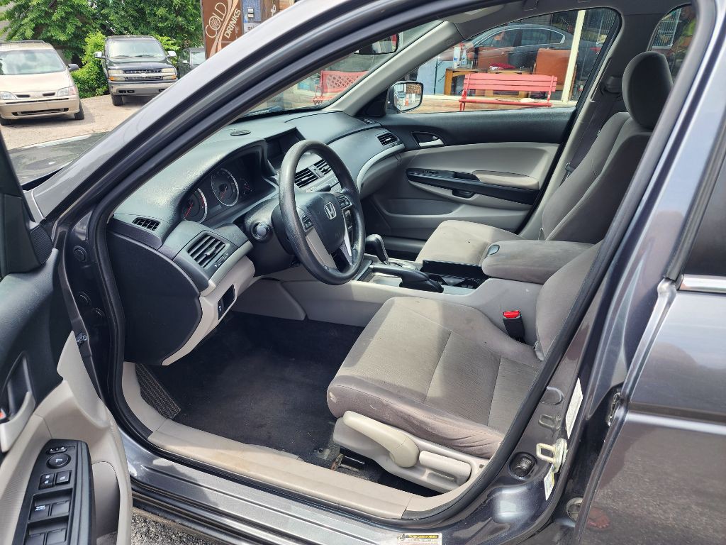 2012 Honda Accord Image 8