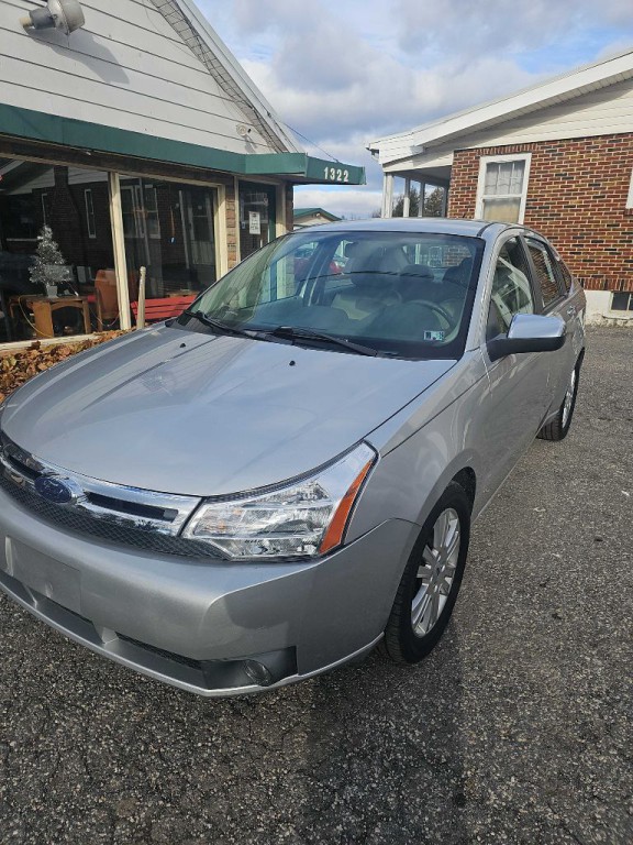 2010 Ford Focus Image 5