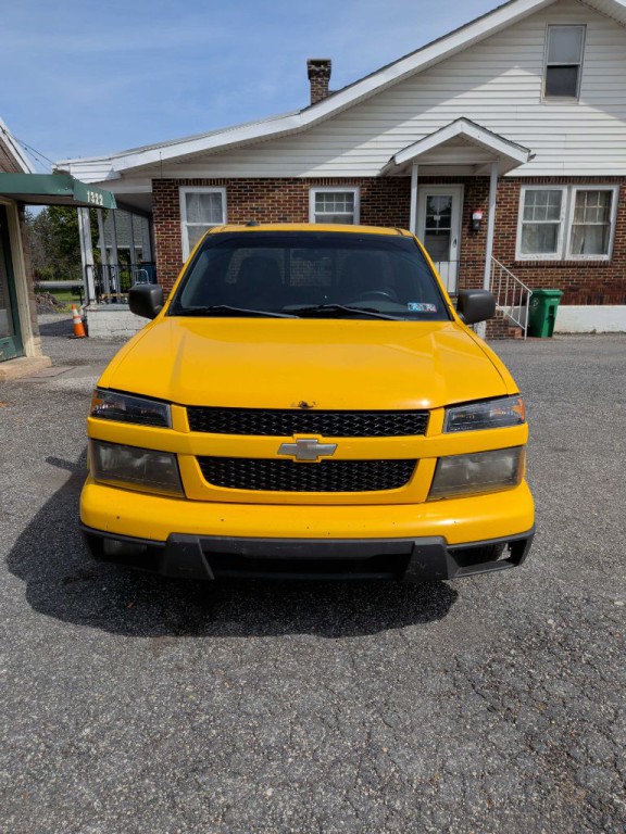 2004 Chevrolet Colorado Image 1