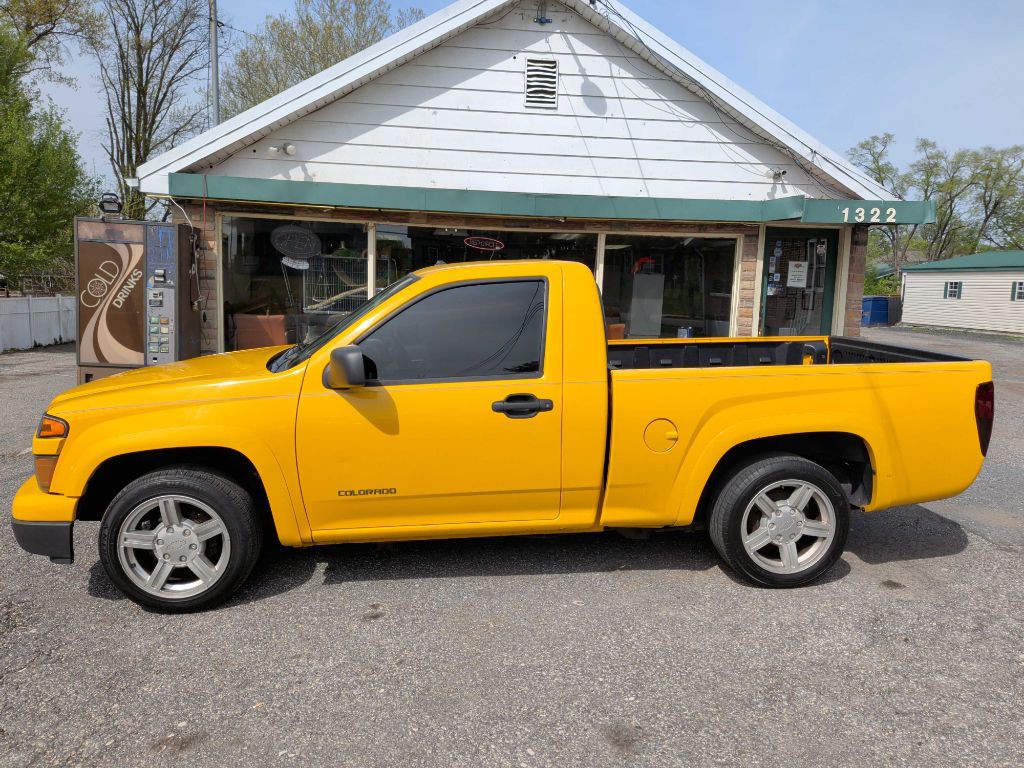 2004 Chevrolet Colorado Image 3