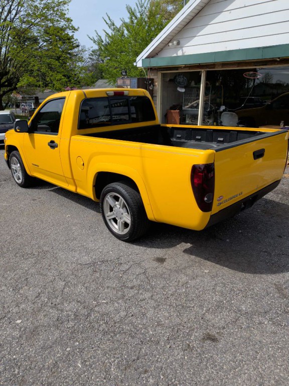 2004 Chevrolet Colorado Image 5
