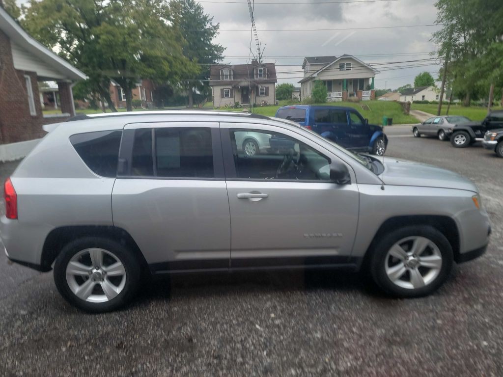 2011 Jeep Compass Image 7