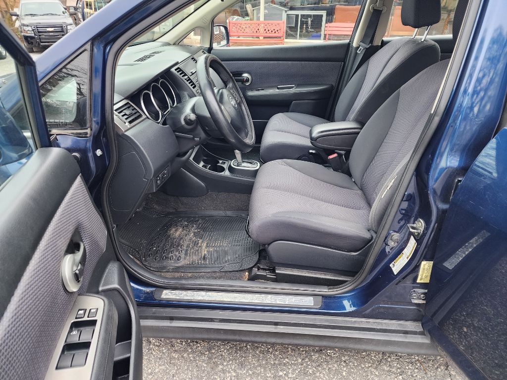 2007 Nissan Versa Image 6
