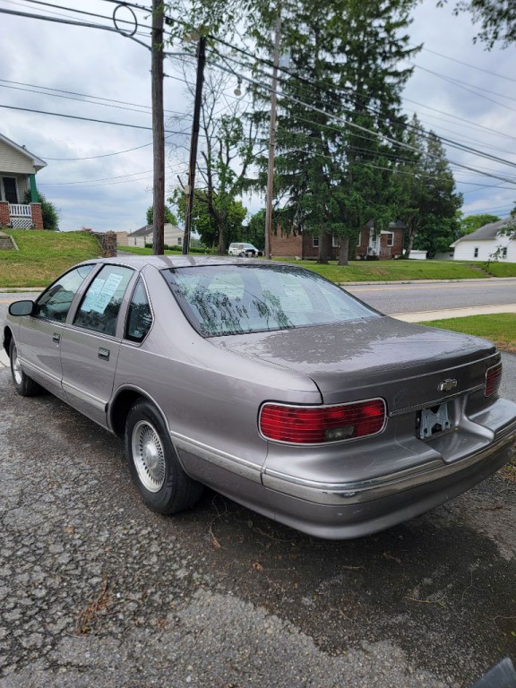 1996 Chevrolet Caprice Image 3