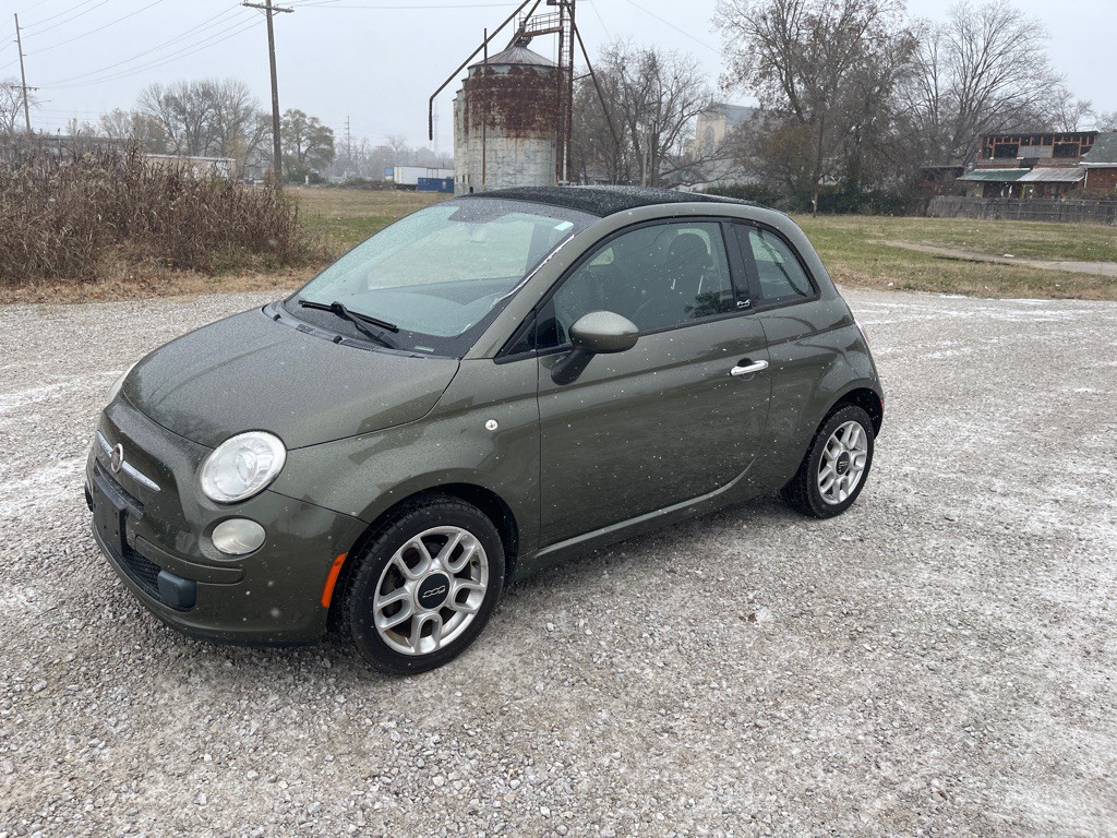 2012 FIAT 500 Image 2