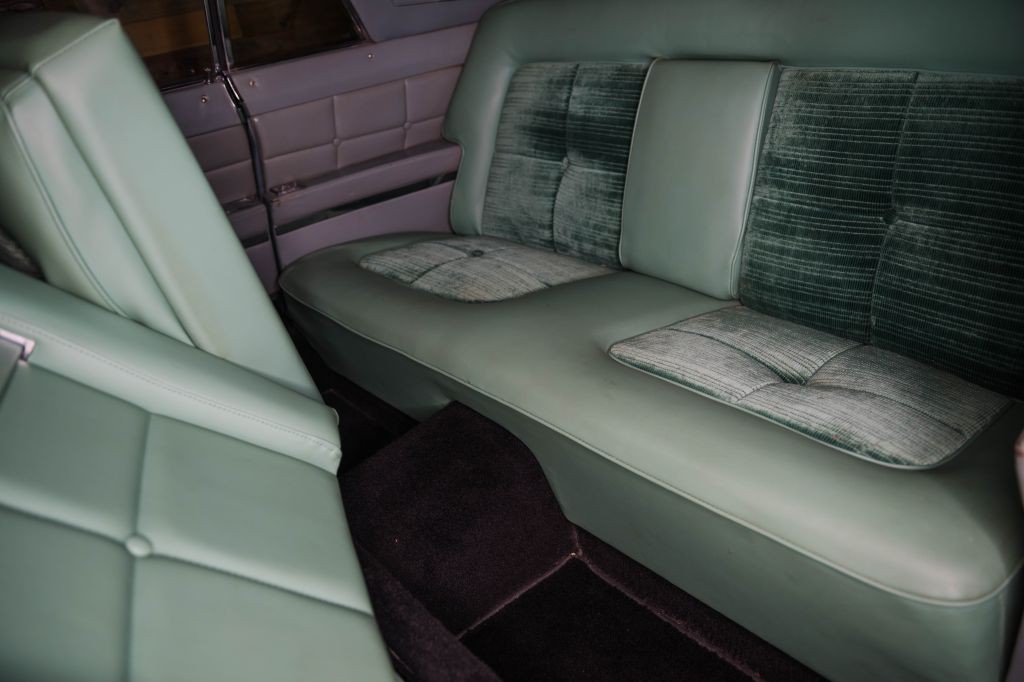1956 Lincoln Continental Image 9
