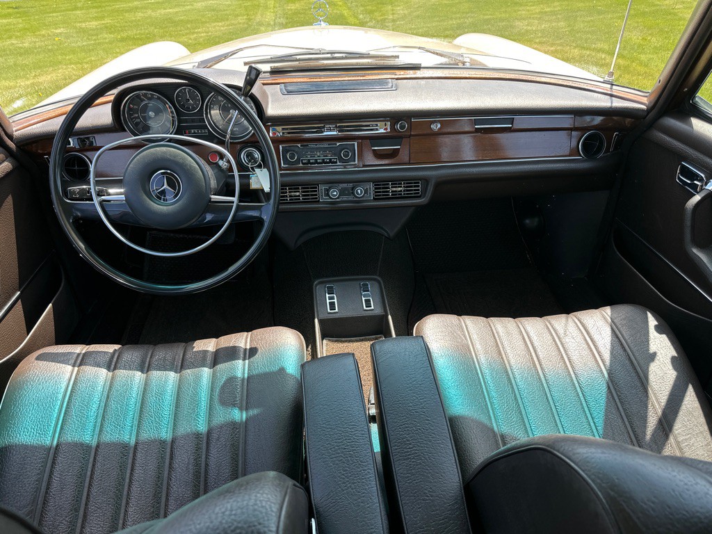 1970 Mercedes-Benz 280 Image 15