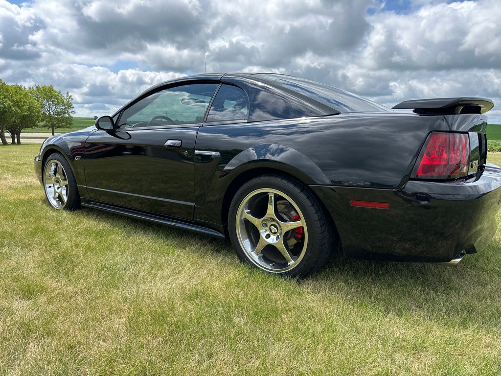 2001 Ford Mustang Image 4
