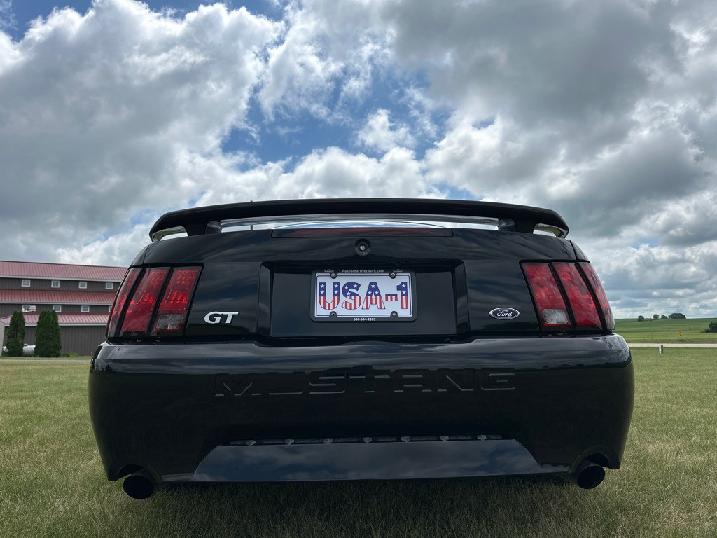 2001 Ford Mustang Image 12