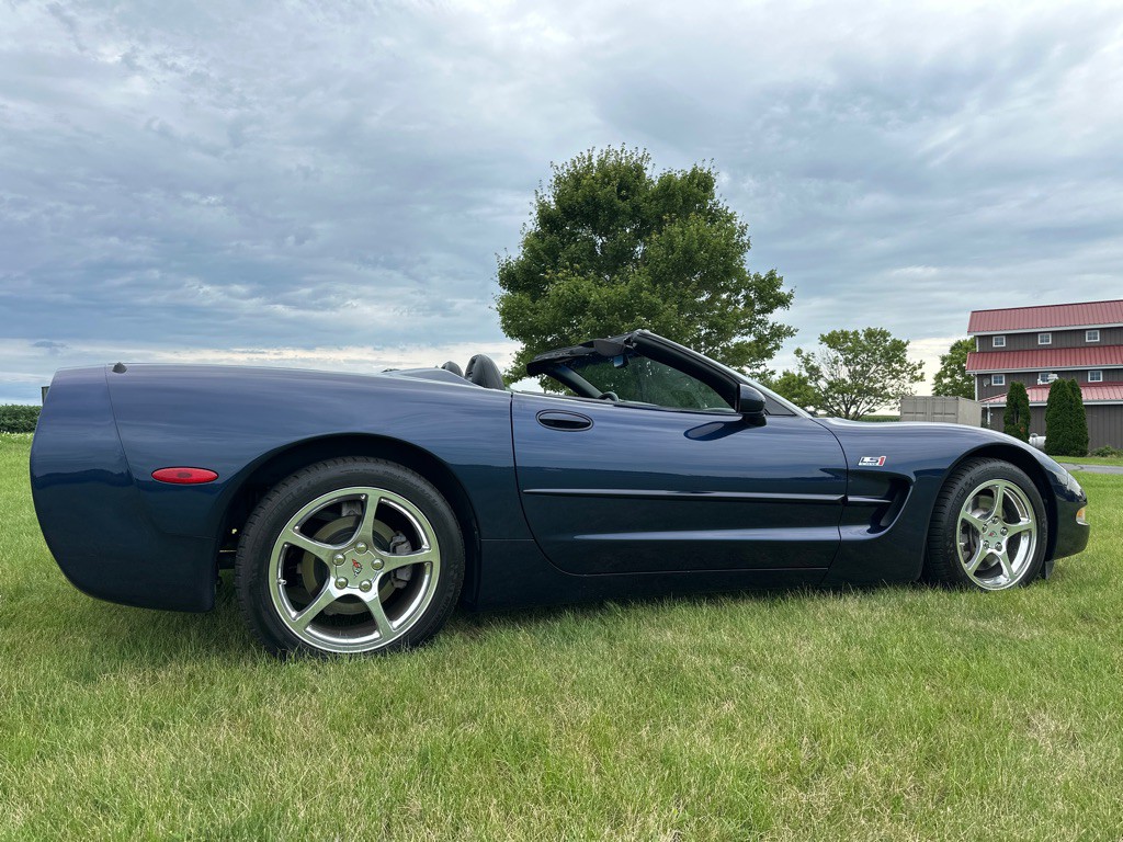 2000 Chevrolet Corvette Image 18