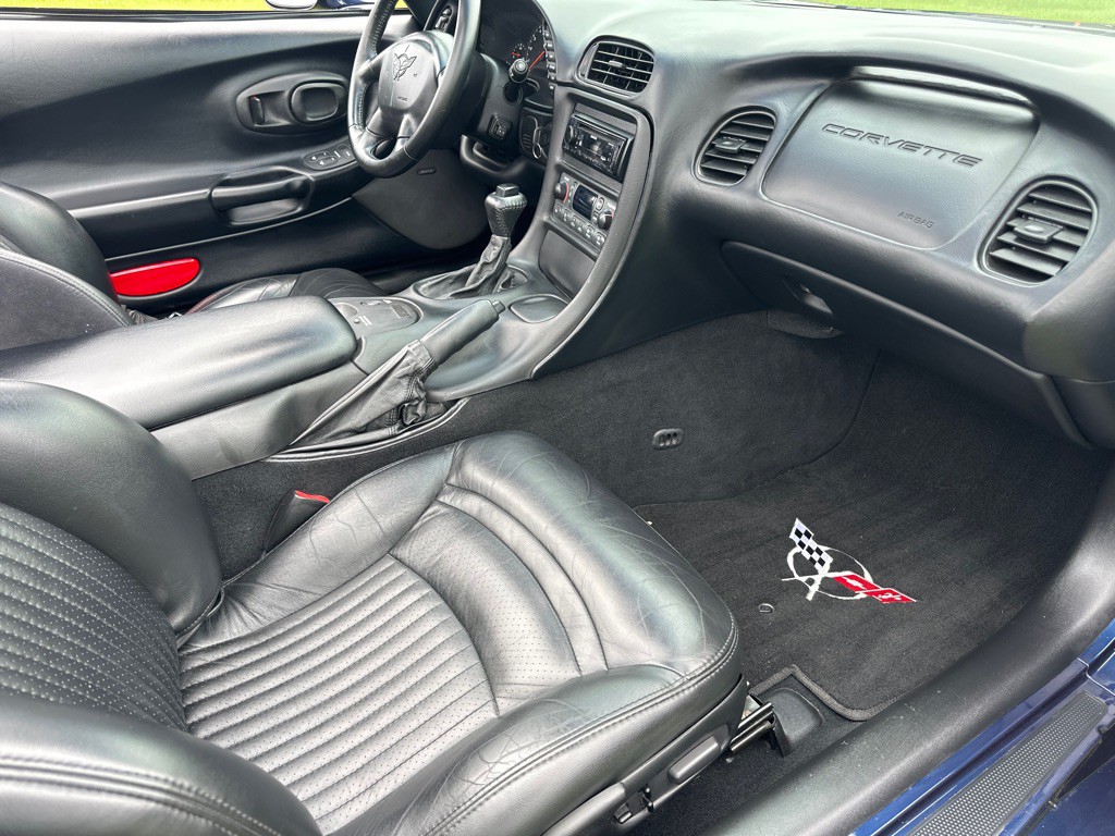 2000 Chevrolet Corvette Image 20