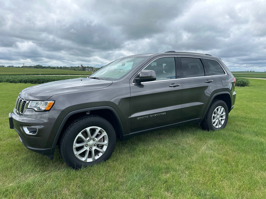 2021 Jeep Grand Cherokee Image 3