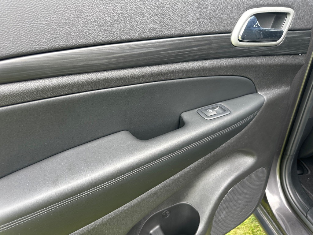 2021 Jeep Grand Cherokee Image 11