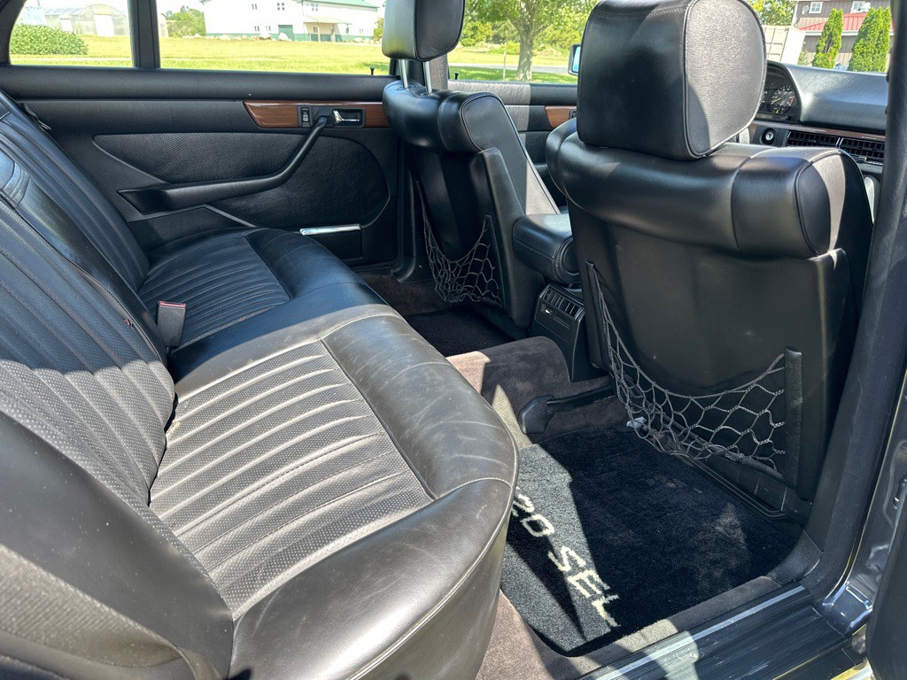 1987 Mercedes-Benz 420-Class Image 19