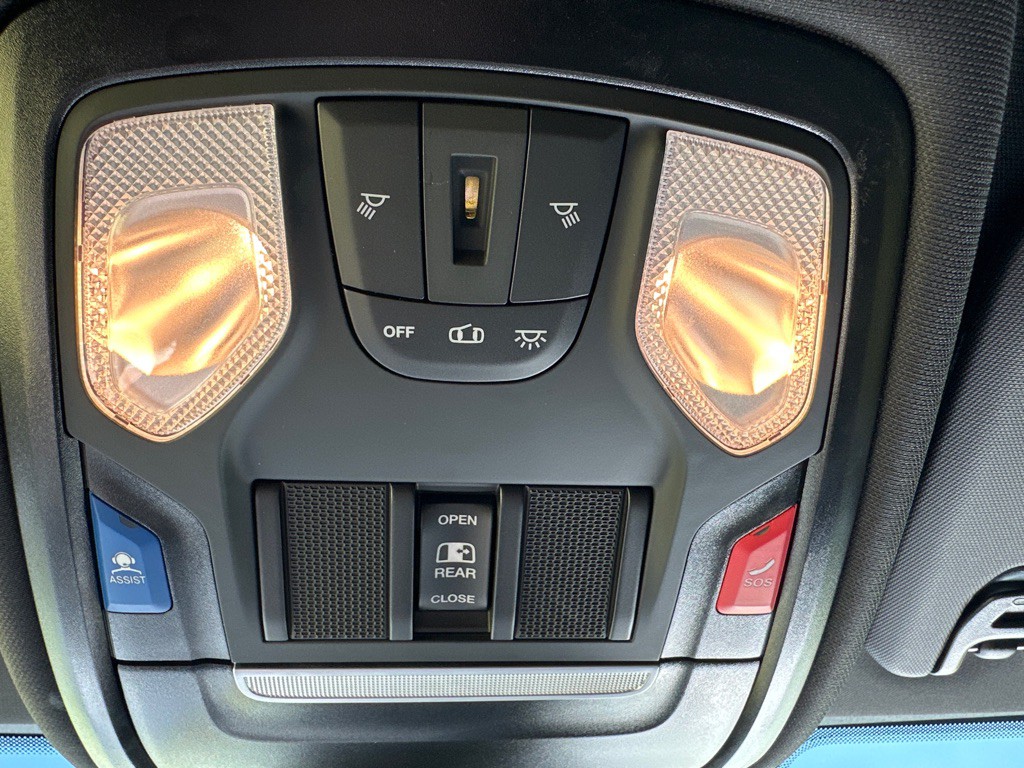 2025 RAM 3500 Image 13