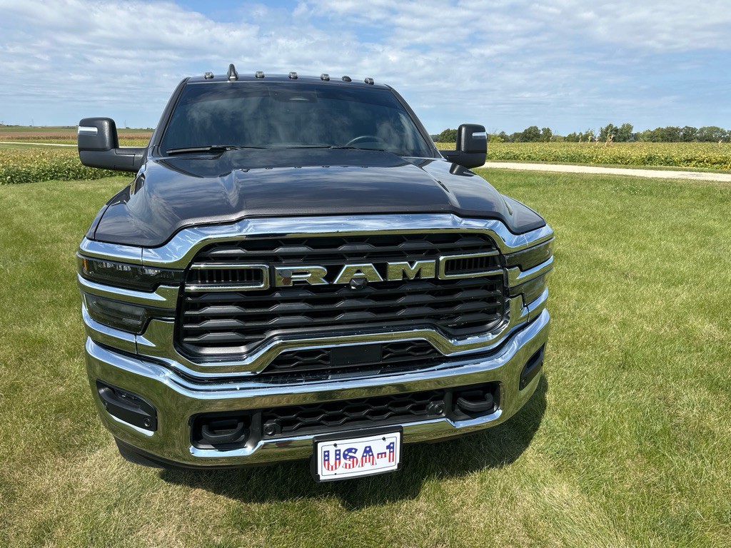 2025 RAM 3500 Image 2