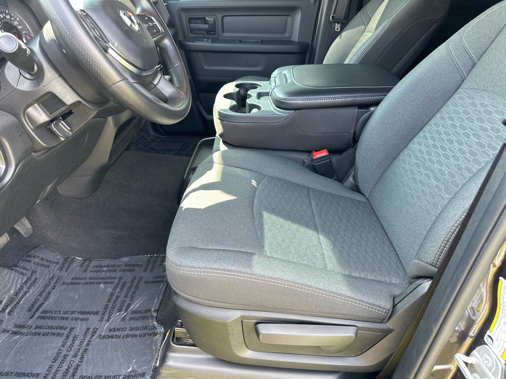 2025 RAM 3500 Image 8