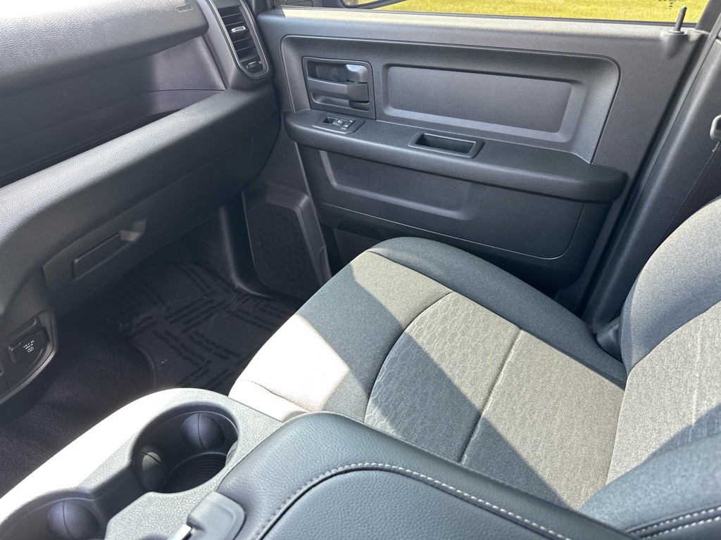 2025 RAM 3500 Image 12