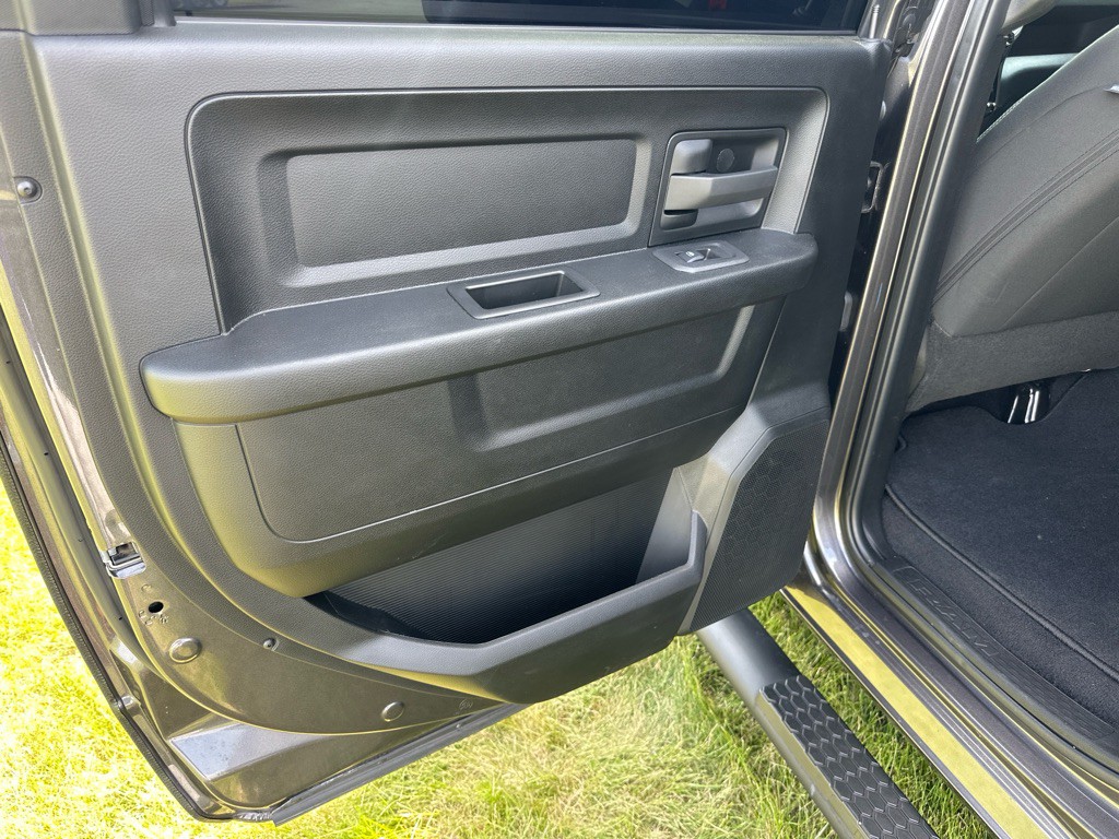 2025 RAM 3500 Image 14