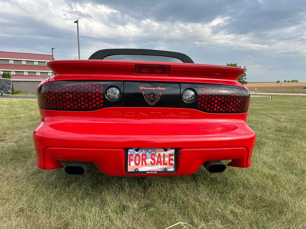 1998 Pontiac Firebird Image 13