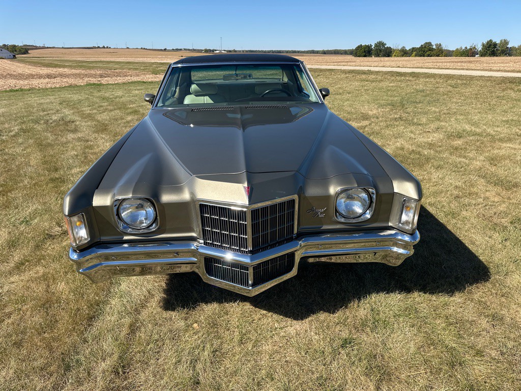 1972 Pontiac Grand Prix Image 3