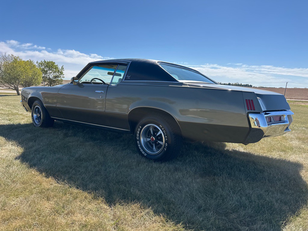 1972 Pontiac Grand Prix Image 5