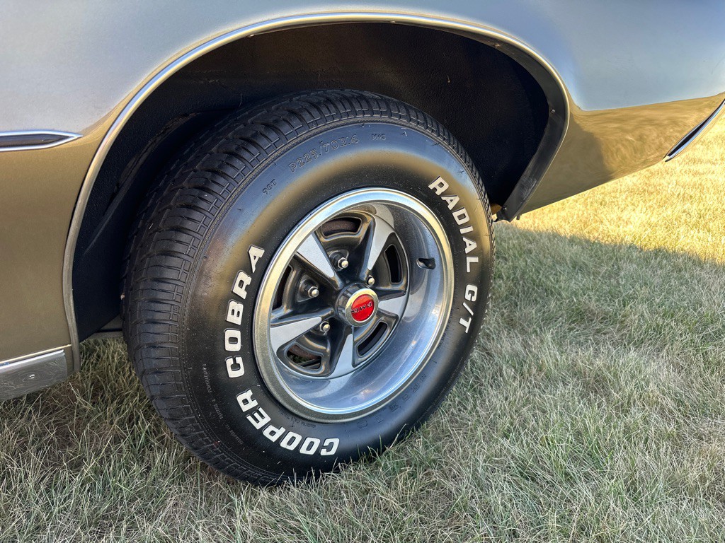 1972 Pontiac Grand Prix Image 7