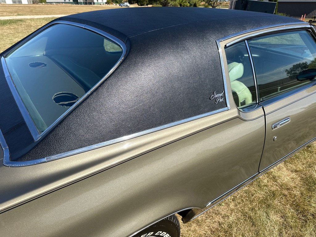 1972 Pontiac Grand Prix Image 25