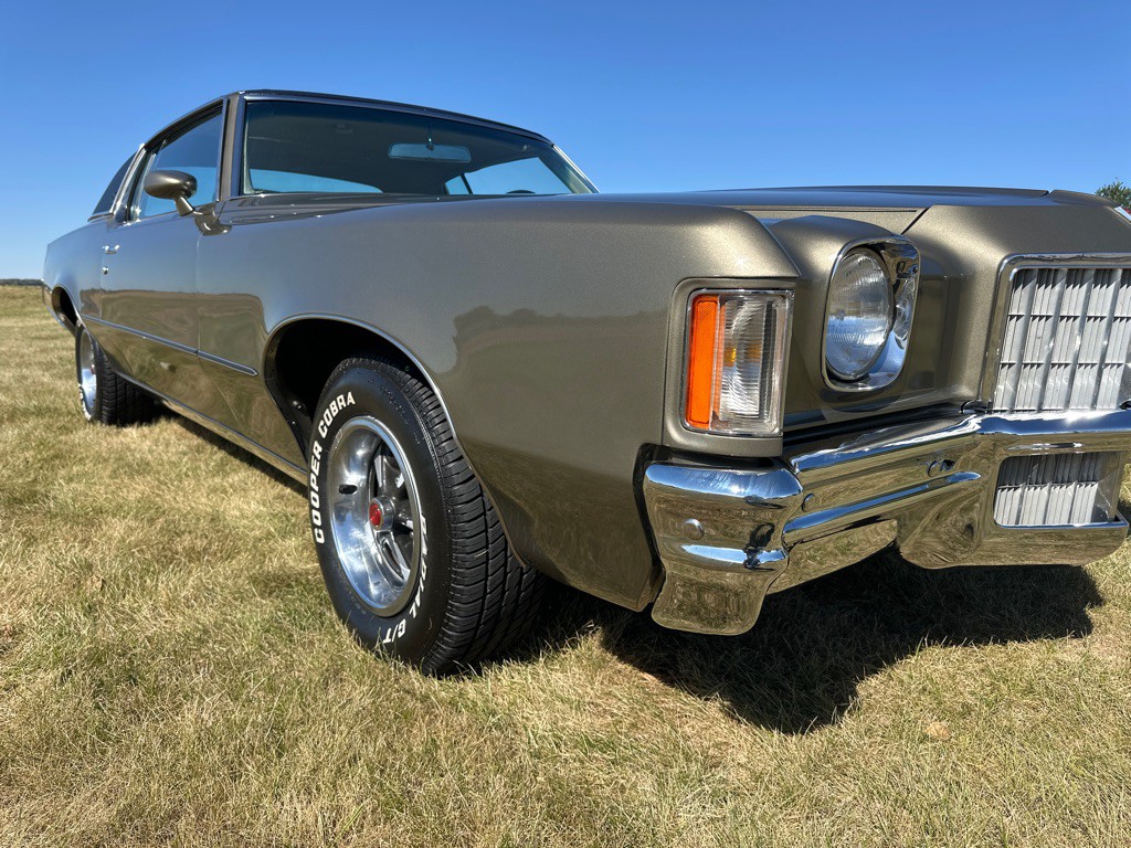 1972 Pontiac Grand Prix Image 30