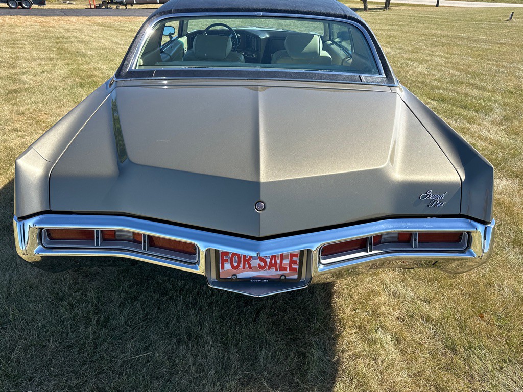 1972 Pontiac Grand Prix Image 31
