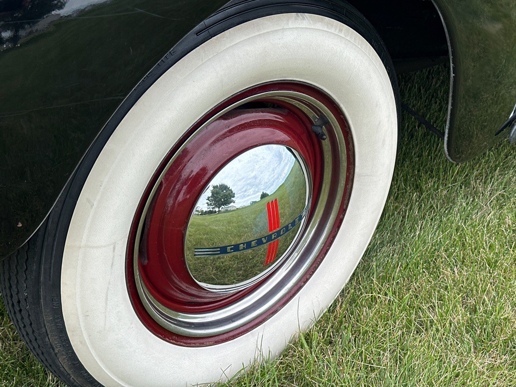 1940 Chevrolet Deluxe Image 10
