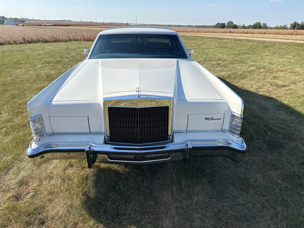 1979 Lincoln Continental Image 2