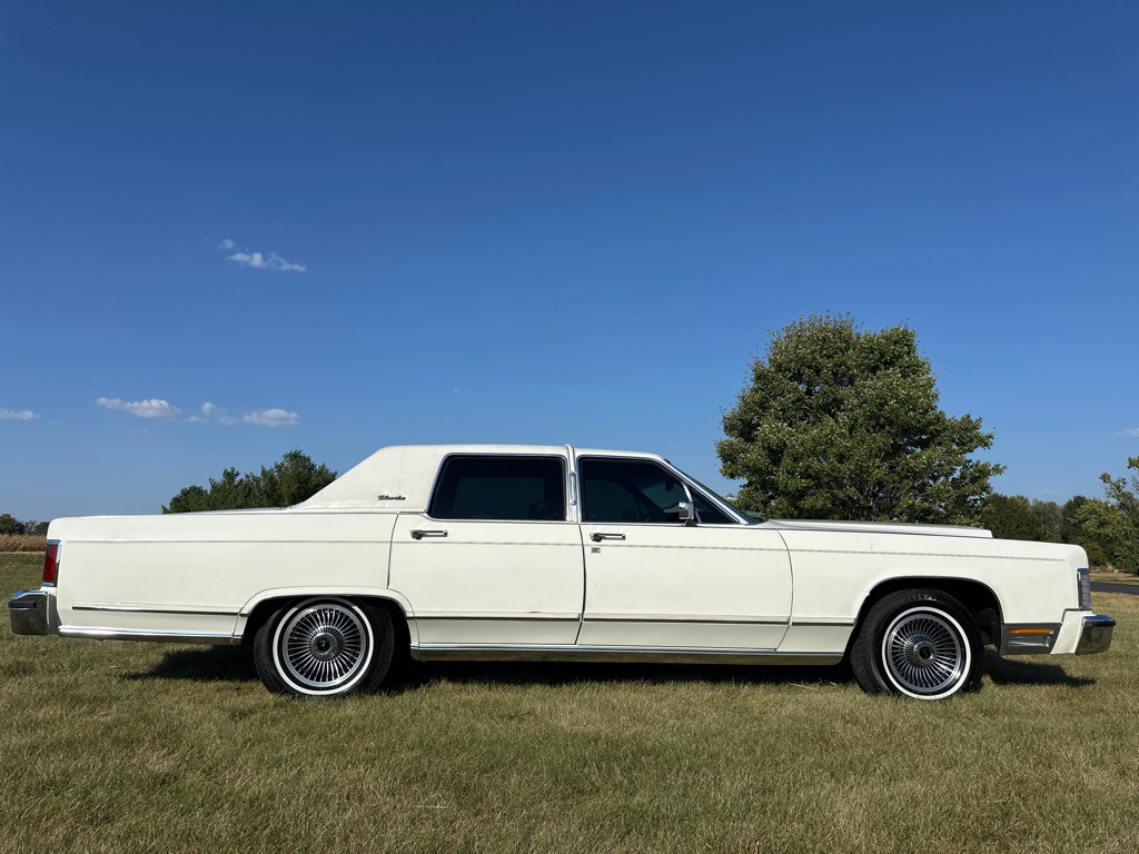 1979 Lincoln Continental Image 23