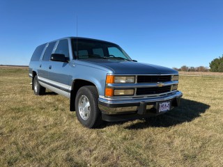 Image for 1994 Chevrolet Suburban C1500 ID: 6979178