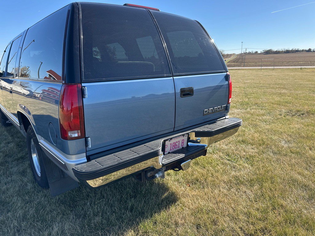 1994 Chevrolet Suburban Image 27