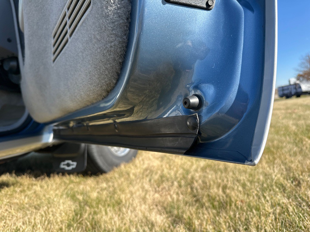 1994 Chevrolet Suburban Image 36