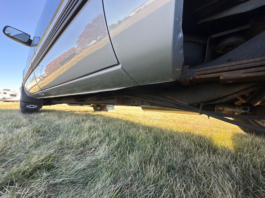 1994 Chevrolet Suburban Image 37