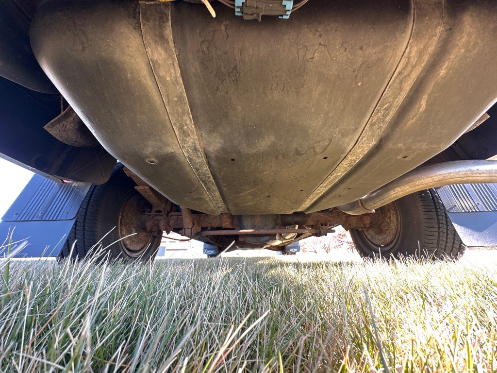 1994 Chevrolet Suburban Image 39