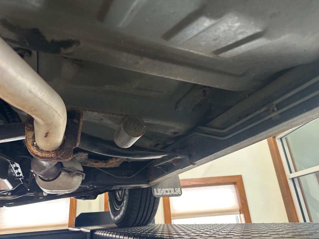 1988 Lincoln Town Car Image 43