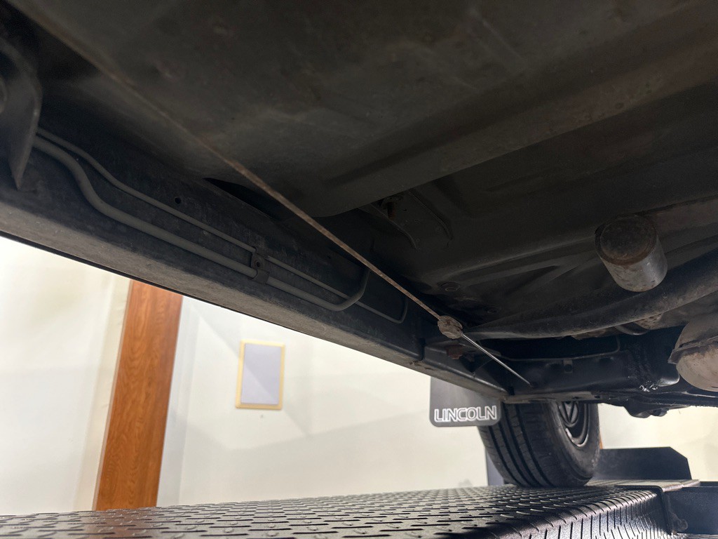 1988 Lincoln Town Car Image 44