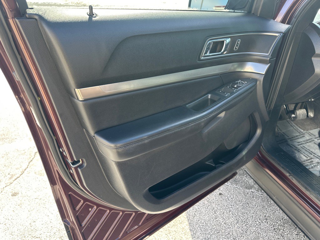 2018 Ford Explorer Image 5
