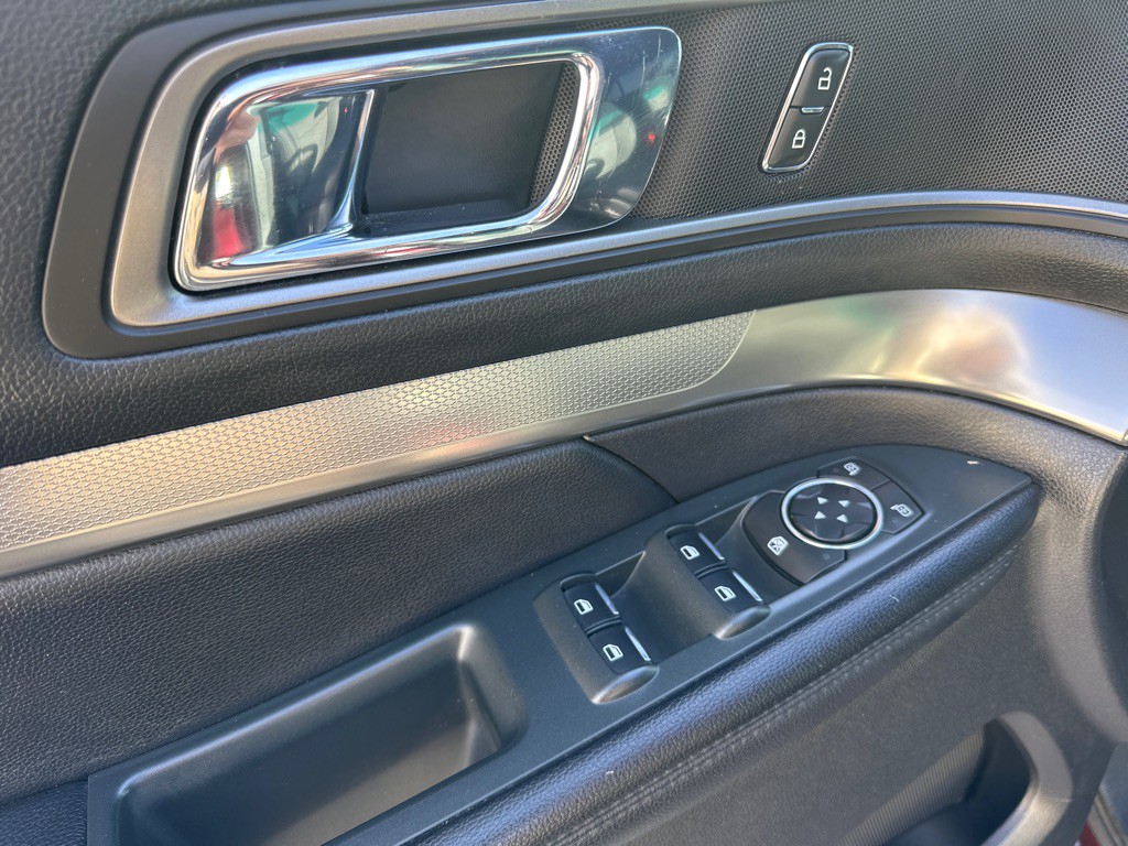 2018 Ford Explorer Image 6