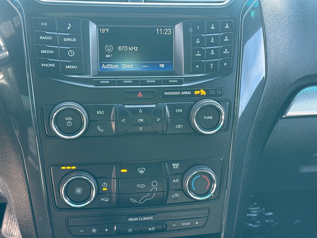 2018 Ford Explorer Image 10