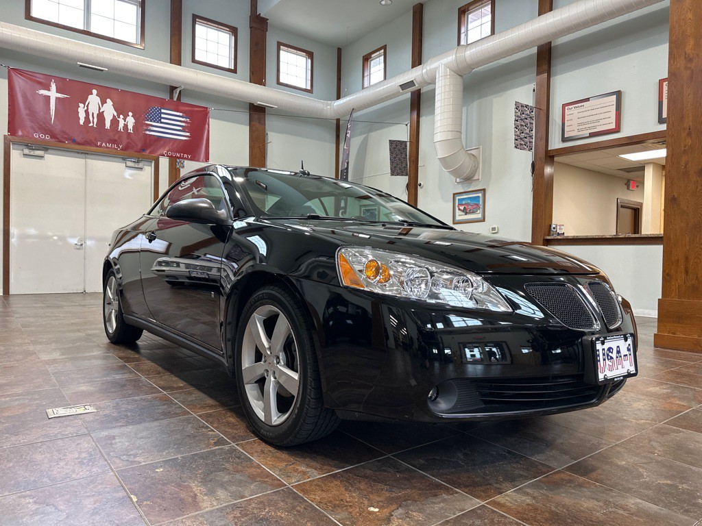 2008 Pontiac G6 Image 1