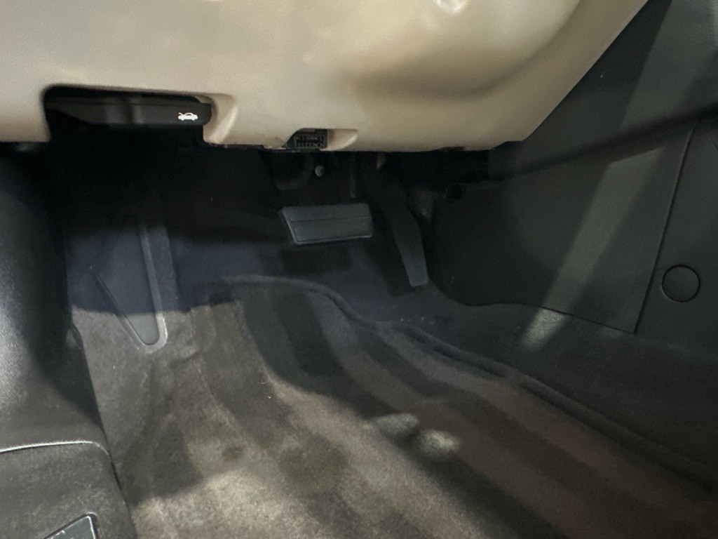 2008 Pontiac G6 Image 10