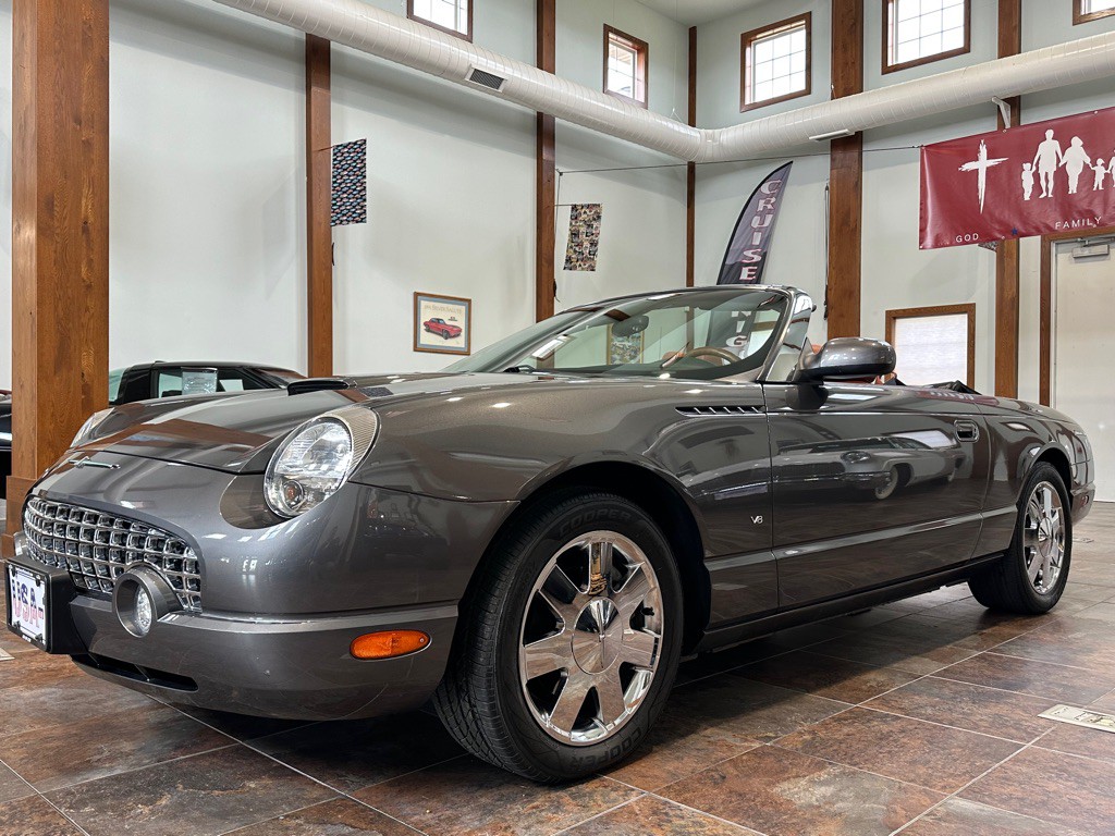 2003 Ford Thunderbird Image 7