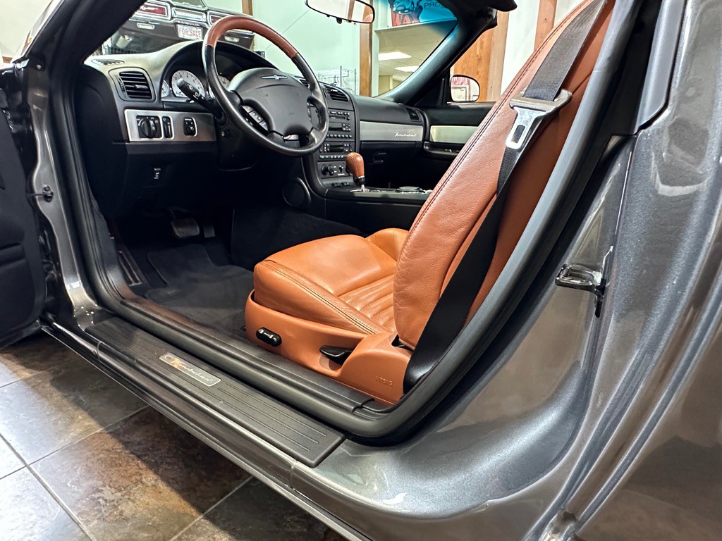2003 Ford Thunderbird Image 20